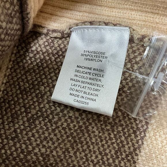 COCO Y CLUB Cowl Neck Sweater - Picture 5 of 6